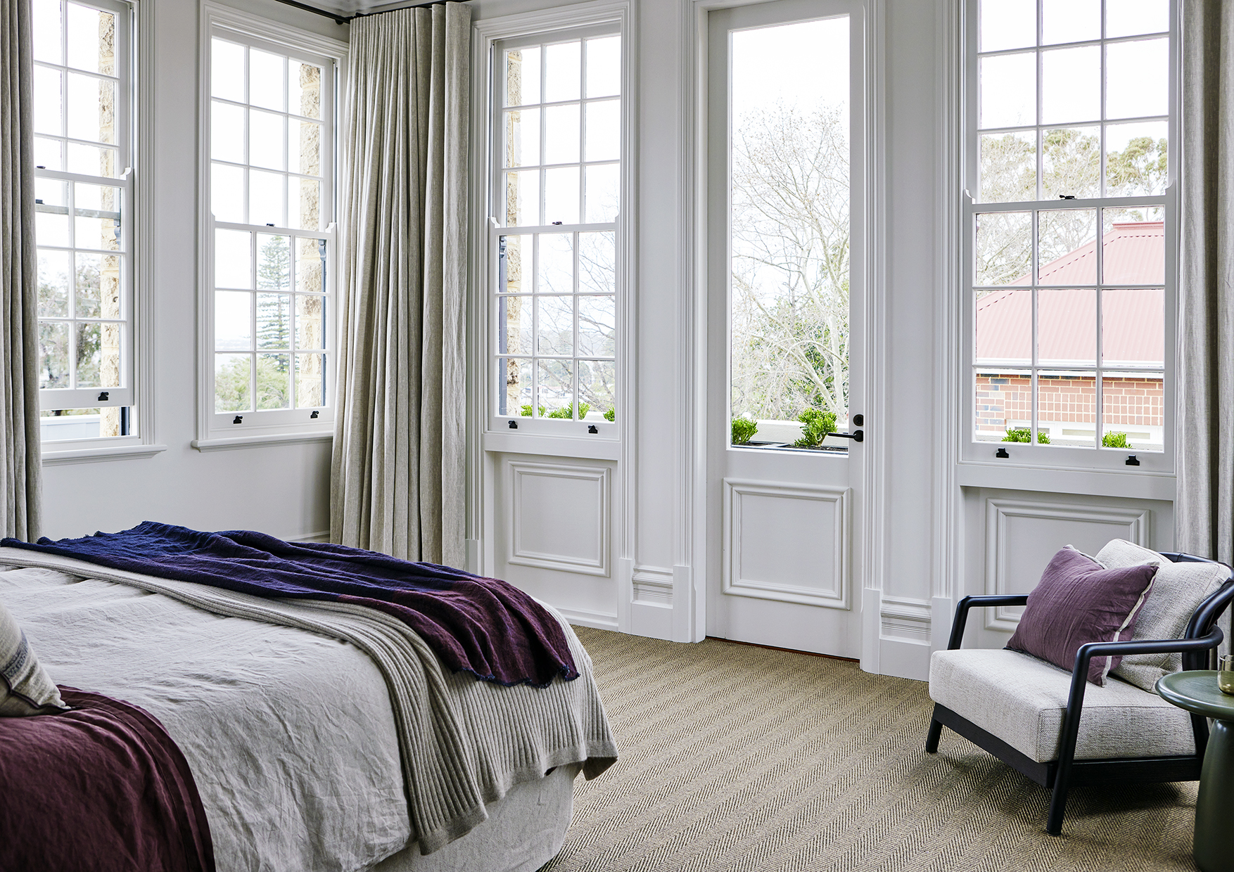 Peppermint Grove study with bespoke built-in joinery by Hare + Klein