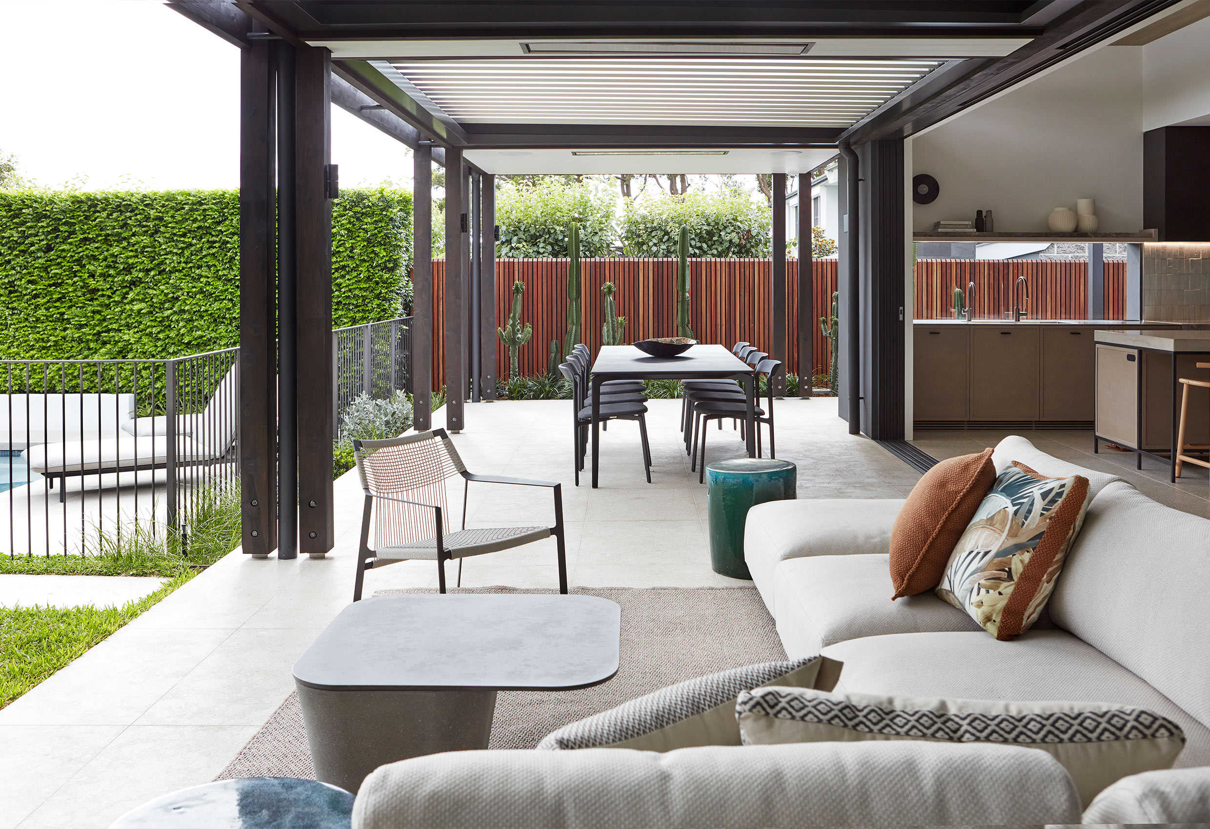 Taylors Bay kitchen with natural materials and tonal palette by Hare + Klein