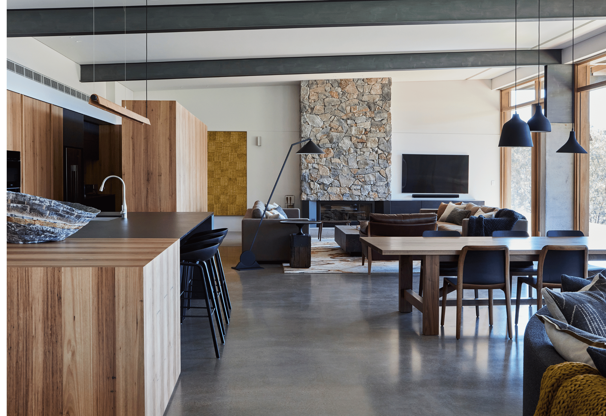 Saddle House rural home landscape view by Hare + Klein