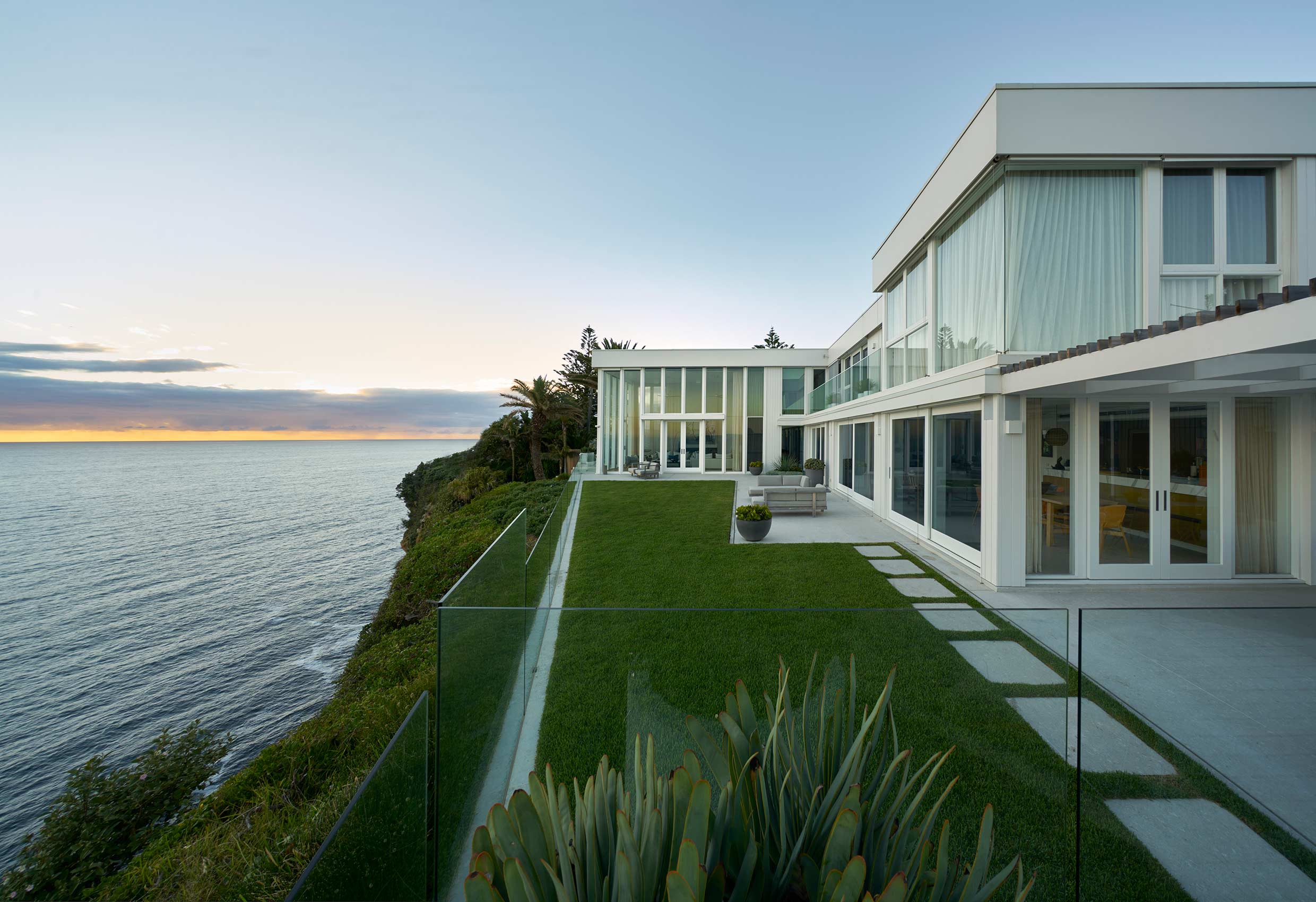 Ocean Clifftop coastal residence interior design by Hare + Klein