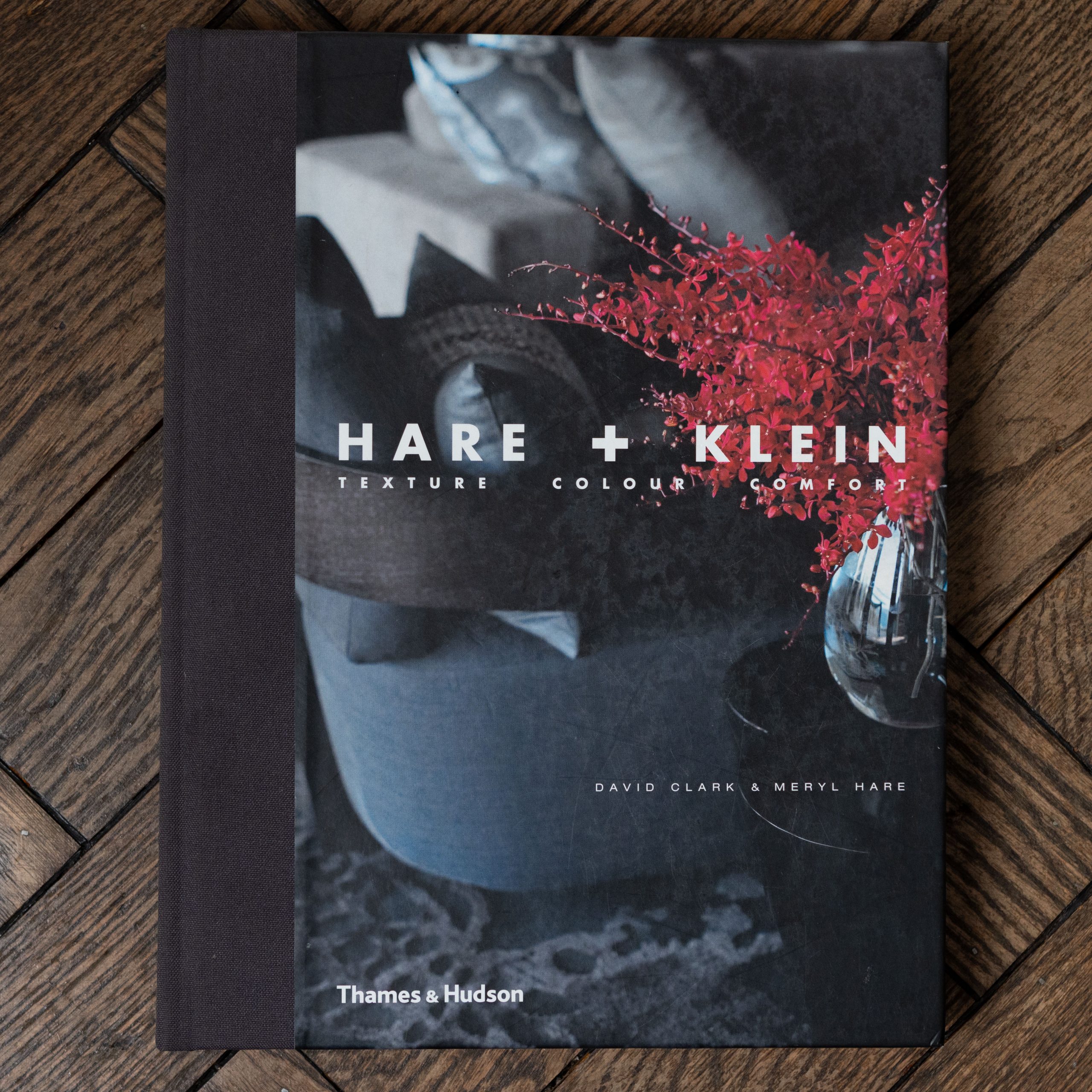 Hare + Klein: Texture Colour Comfort