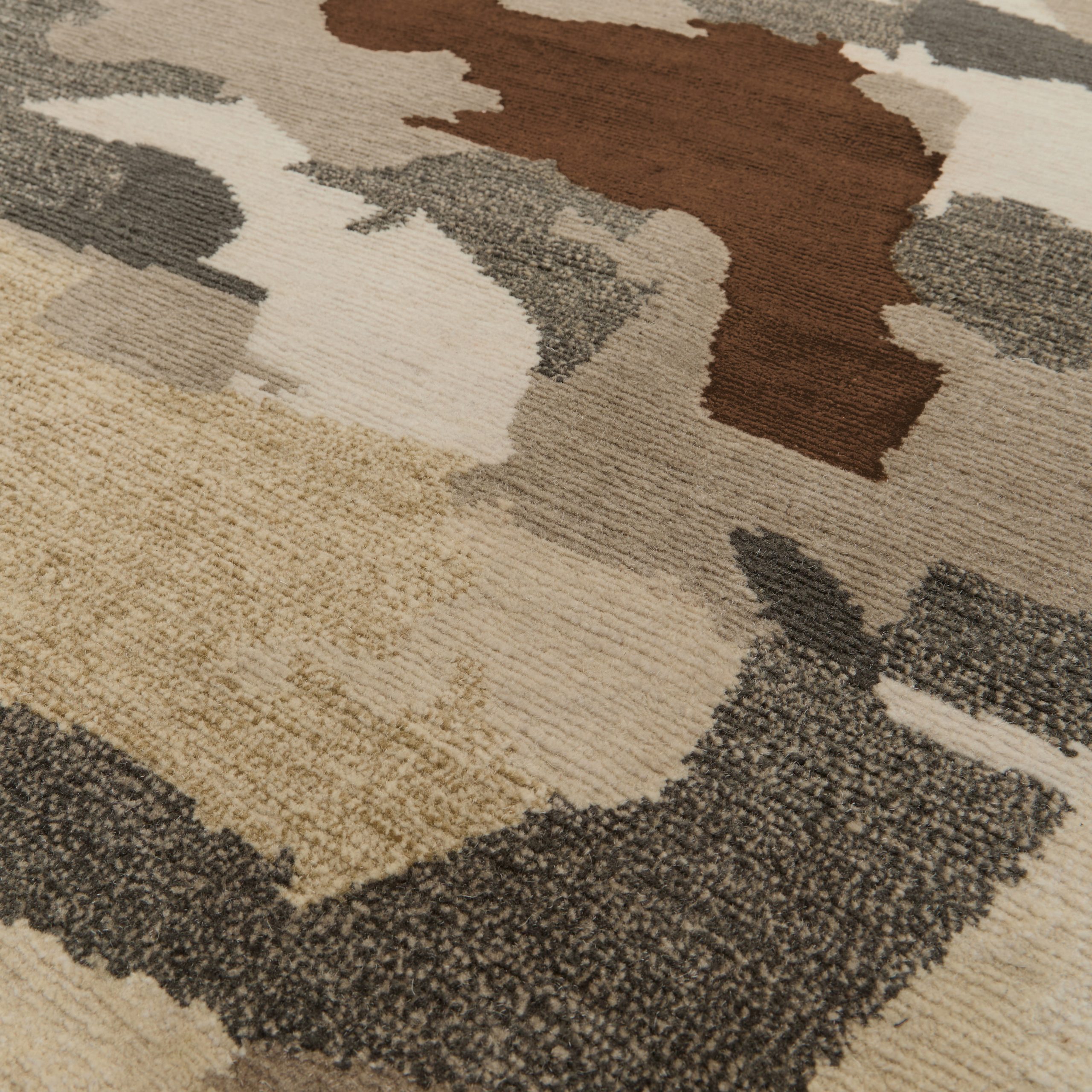 DesignerRug_B18_22 copy